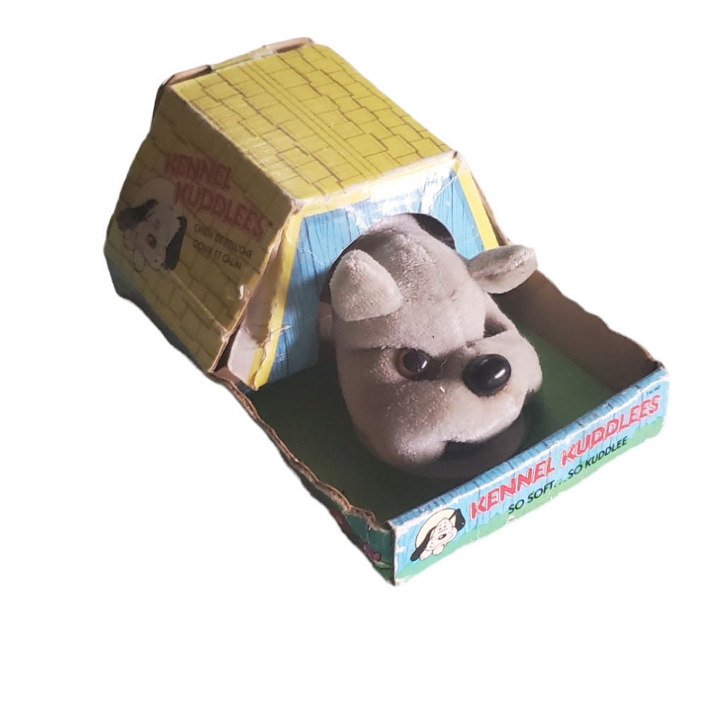 Vintage kennel kuddles plush with box